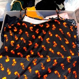 2x Black Tank-Top with fire flames